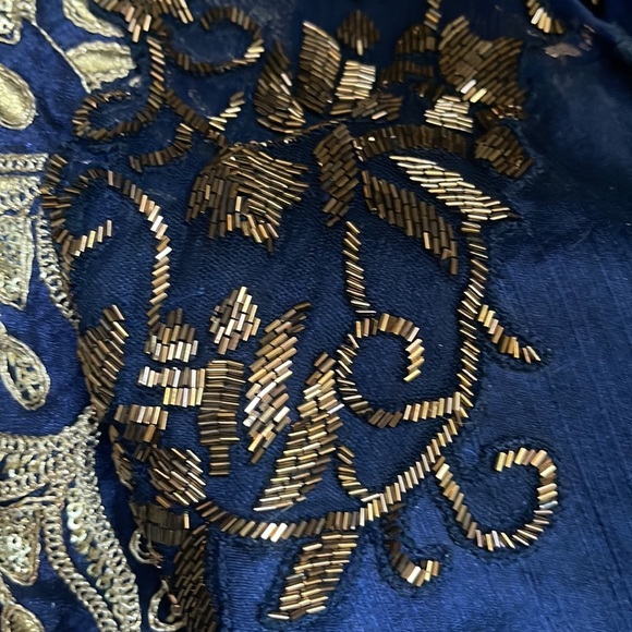 Blue silk gown - no dupatta or pajami worn once - Picture 4 of 4